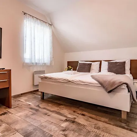 Nyaraló Holiday Lakeside Village 28 - - Sauna By Interhome Frymburk